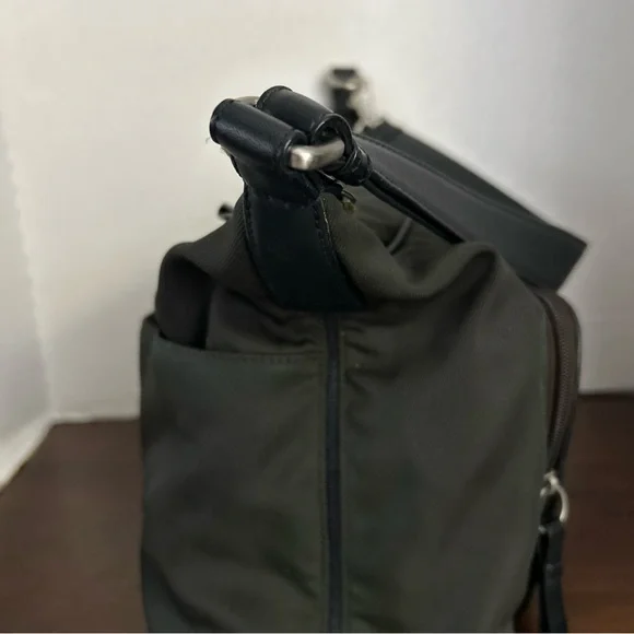 Coach purse - Picture 3 of 8